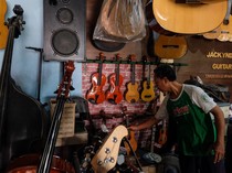 1748883966512-indonesia-ekspor-alat-musik-dunia-capai-61396-juta-dolar-as-1748853827834_43