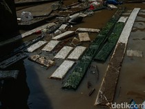 1751972783568-tempe-terendam-banjir-warga-bekasi-merugi-hingga-jutaan-rupiah-1751956644328_43