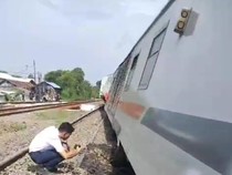 1761391344566-kereta-purwojaya-anjlok-1761387108887_43