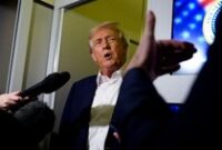 1761478039169-presiden-as-donald-trump-saat-berbicara-kepada-wartawan-di-air-force-one-1761392691477_43