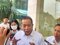1761564715330-menteri-koperasi-menkop-ferry-juliantono-1761557842490_43