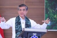 1761672482906-menteri-ketenagakerjaan-menaker-yassierli-1757419148252_43