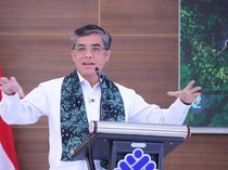 1761672482906-menteri-ketenagakerjaan-menaker-yassierli-1757419148252_43