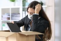 1761715675122-ilustrasi-phk_43