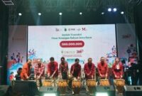 1761715912406-bank-bjb-dorong-inklusi-keuangan-lewat-bik-2025-di-bandung-dan-surabaya-1761708437357_43