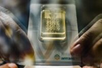 1761715987406-harga-emas-antam-meroket-hari-ini-nyaris-rp-25-juta-per-gram-1761021329954_43