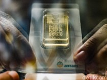 1761715987406-harga-emas-antam-meroket-hari-ini-nyaris-rp-25-juta-per-gram-1761021329954_43