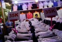 1761737486830-geliat-bisnis-thrifting-yang-disebut-rugikan-produsen-lokal-hingga-triliunan-rupiah-1753954364758_43