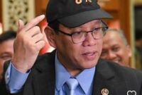 1761758911037-menkeu-purbaya-yudhi-sadewa-pakai-topi-8-1761698582860_43