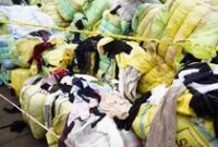 1761801956447-tanpa-ampun-mendag-zulhas-bakar-ribuan-bal-baju-bekas-impor-ilegal_43