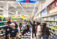 1761802280929-geliat-belanja-masyarakat-tunjukkan-sinyal-pemulihan-daya-beli-1761746238293_43