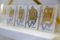 1761888886527-harga-emas-terjun-bebas-pasar-cikini-langsung-diserbu-pembeli-1761123863171_43