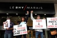 1762234241892-protes-warnai-pembukaan-toko-shein-di-paris-warga-kecam-penjualan-boneka-seks-mirip-anak-1762175117995_43