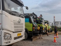 1762255874872-sistem-penundaan-truk-diterapkan-untuk-kurangi-kepadatan-tol-cilegon-timur-1762230962109_43