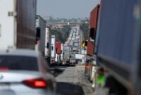 1762276871696-arus-logistik-meksiko-lumpuh-imbas-sopir-blokade-jalan-tol-1762240500588_43