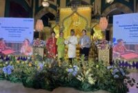 1762276957712-pt-bank-central-asia-tbk-bca-mendukung-pelestarian-budaya-dan-pengembangan-eco-fashion-wastra-warna-alam-di-berbagai-daerah-1762269455713_43