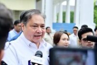 1762342378580-menko-perekonomian-airlangga-hartarto-1758022927965_43