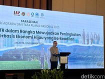 1762406762967-wakil-menteri-dalam-negeri-bima-arya-sugiarto-1762404972751_43