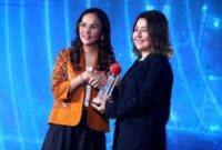 1762428815660-qlola-by-bri-raih-penghargaan-anugerah-inovasi-indonesia-2025-1762416675015_43