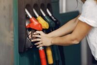 1762515163303-ilustrasi-bbm-ron-90-dan-ron-92-1740541037771_43