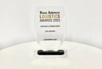 1762536513624-spx-express-raih-penghargaan-logistik-penyedia-layanan-kurir-terbaik-1762518261091_43