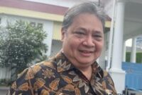 1762752722731-menteri-koordinator-menko-bidang-perekonomian-airlangga-hartarto-firdadetikcom-1762421905436_43