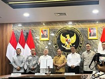 1762839072284-100-gudang-bulog-dibangun-anggarannya-rp-5-t-1762832411695_43