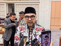 1763033365488-ketua-gabungan-pengusaha-industri-alas-kaki-nusantara-hipan-david-chalik-1763022675827_43