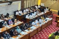 1763033598643-menteri-kesehatan-budi-gunadi-sadikin-1763021334061_43