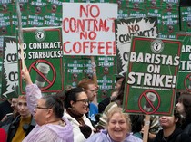 1763097886907-aksi-mogok-massal-barista-starbucks-1763094172546_43