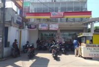 1763184068487-salah-satu-gerai-alfamart-1_43