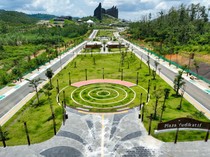 1763357433642-pembangunan-plaza-legislatif-dan-yudikatif-iknotorita-ibu-kota-nusantara-oikn-1761965339322_43