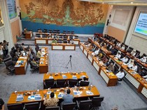 1763379361272-menteri-usaha-mikro-kecil-dan-menengah-umkm-maman-abdurrahman-menghadiri-rapat-kerja-bersama-komisi-vii-dpr-hari-ini-1763368750248_43