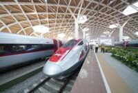 1763400485831-64-masinis-kai-resmi-kemudikan-semua-perjalanan-whoosh-1756864723109_43