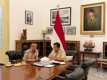 1763400509137-prabowo-bertemu-4-mata-dengan-dasco-di-istana-1763374519688_43