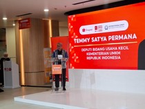 1763443479842-deputi-bidang-usaha-kecil-kementerian-umkm-temmy-satya-permana-1763441393609_43