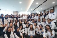 1763443749084-pnm-beri-program-reward-ke-bali-untuk-89-karyawan-terbaik-1763437938145_43