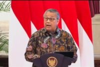 1763443877216-gubernur-bank-indonesia-bi-perry-warjiyo_43