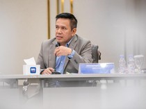 1763463930228-direktur-micro-bri-akhmad-purwakajaya-1763459346491_43