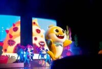 1763463944108-pingfong-baby-shark-di-trans-studio-bandung_43