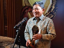 1764068736499-wakil-direktur-utama-bsi-bob-tasyika-ananta-1764058908537_43