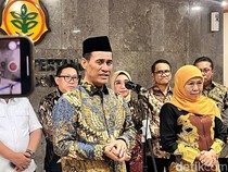 1764327958284-menteri-pertanian-andi-amran-sulaiman-1764322201911_43