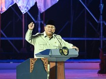1764349534991-prabowo-di-hgn-2025-1764340374440_43