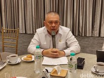 1764435891750-menteri-perhubungan-menhub-dudy-purwagandhi-1746756889803_43