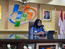 1764565548638-deputi-bidang-statistik-distribusi-dan-jasa-bps-pudji-ismartini-1764561842877_43