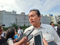 1764738334644-wakil-menteri-lingkungan-hidup-diaz-hendropriyono-1764732891751_43