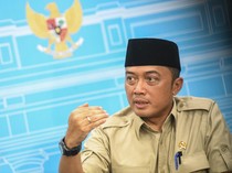 1764781556532-mensesneg-prasetyo-hadi-sampikan-soal-isu-politik-terkini-1758277093573_43