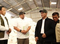 1764781578570-menteri-pertanian-andi-amran-sulaiman-1764762388054_43