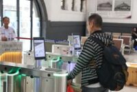 1765105522611-face-recognition-stasiun-pasar-senen-resmi-beroperasi-begini-penampakkannya-2_43