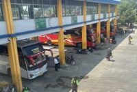 1765170326690-sejumlah-bus-di-terminal-purabaya-tetap-memilih-tidak-memutar-lagu-selama-perjalanan-1755846034037_43